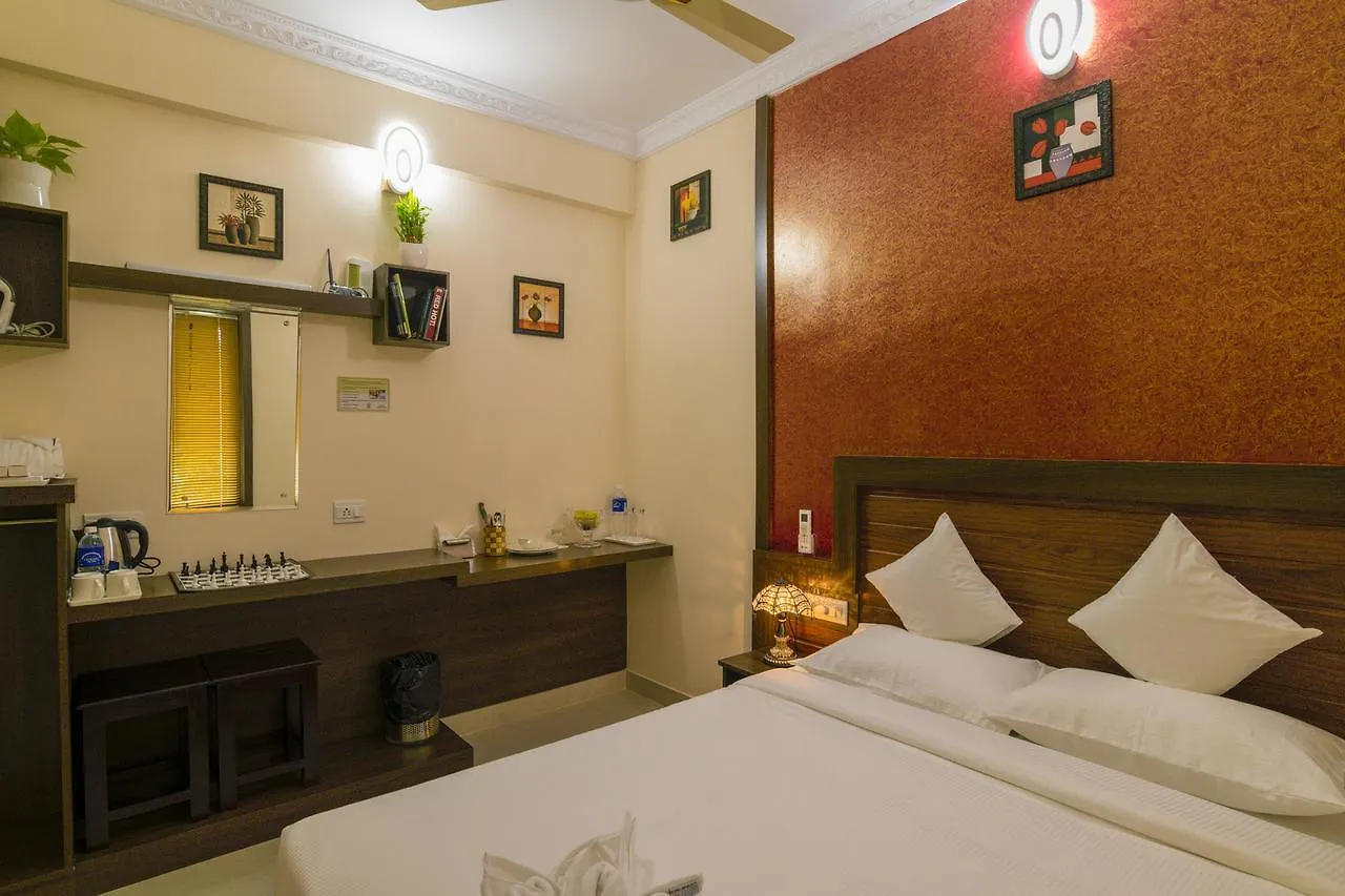 Blue Bell Cochin Airport Hotel Nedumbassery 3*,  India